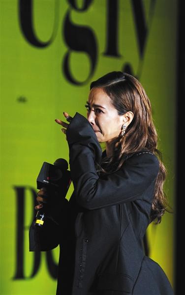 蔡依林发片落泪，主打歌全是个人经历