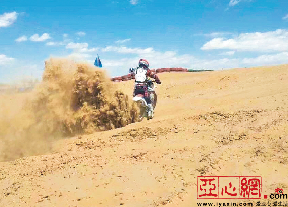 新疆玛纳斯土炮营沙漠公园建专业赛车场地