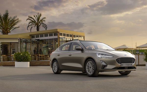 福特最需提振军心之际，“老将”福克斯宣告换代在华全球首发