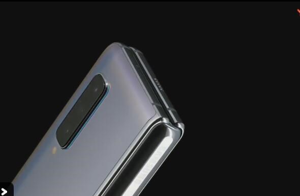 外媒:三星Galaxy Fold可折叠手机或许太厚了
