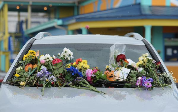 美国游览船沉没死者9人来自同一家庭 有1岁婴儿