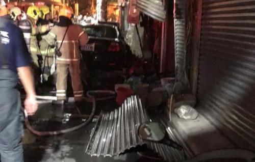 台湾一公寓凌晨爆炸:捕蚊灯抓蚊子产生火花引爆