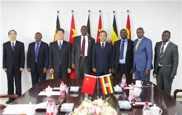 锋副部长会见乌干达国防与退役军人事务国务部