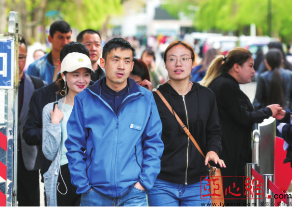 2018年自治区招录公务员笔试结束