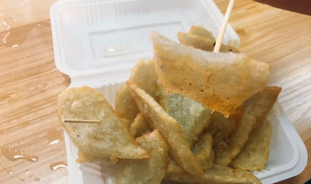 一份火了四十多年的老北京炸灌肠是什么样的?