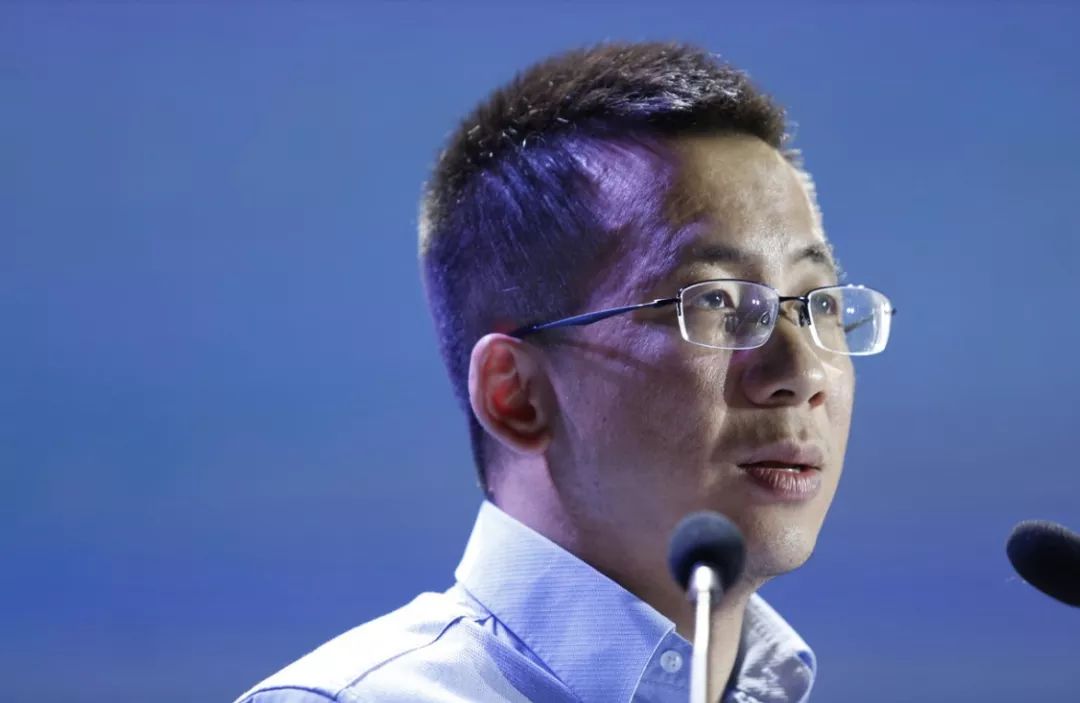 懂房帝张一鸣:能适应传统行业的贴身肉搏吗?