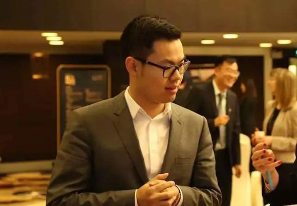 爱情老总_老总办公室