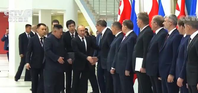 金正恩：朝鲜半岛的和平与安全完全取决于美国今后的态度