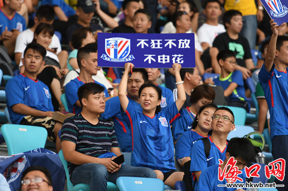 零距离直击!五源河体育场迎来首场国际足球赛事