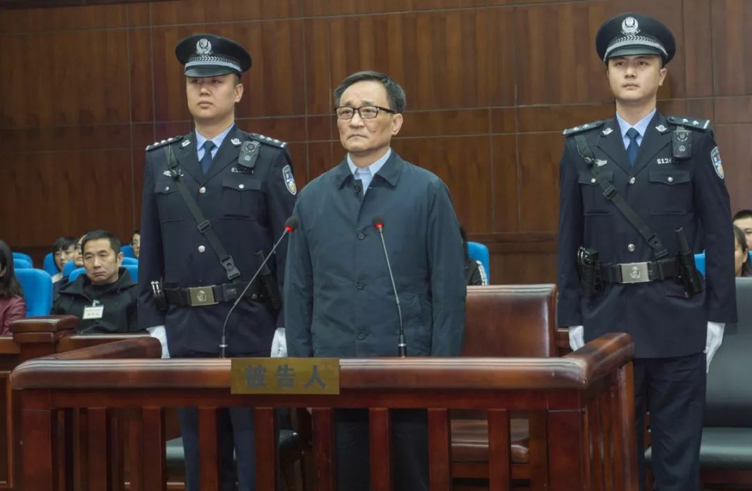 赌场大亨中文版_卫报:热刺凭借“超级孙”的出色发挥摧毁了水晶宫