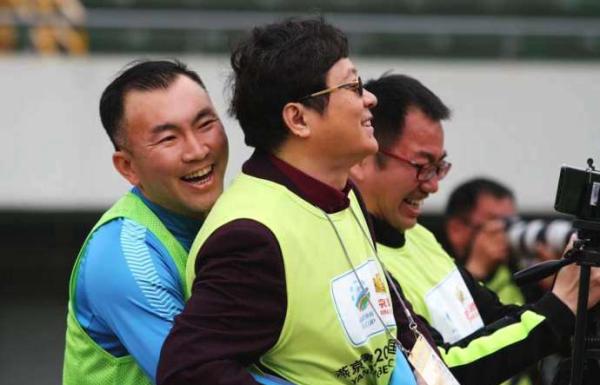 观察｜中国足球职业化，先请老板们从足协杯下场