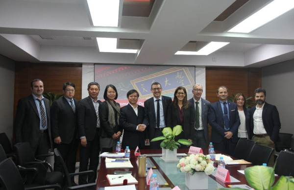 西班牙穆尔西亚大学代表团访问上海交大