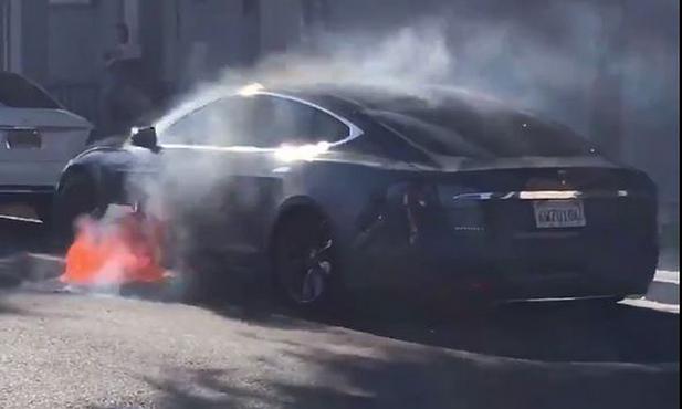 美运输安全委员会派技术专家调查特斯拉Model S起火事故频道推荐