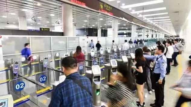 去香港更方便了!过关只要9分钟,比高铁都要快