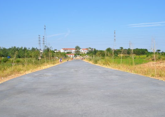 山东拟三年内新建改造农村公路3.4万公里 全面