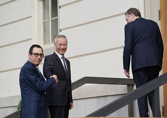 金一南中美经济总量_苦难辉煌金一南(2)