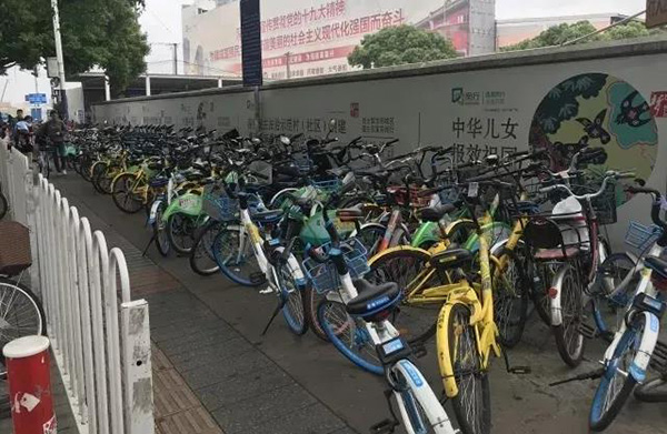 15、请把“没”放到合适的位置。 弟弟的U8国际- U8国际官方网站- U8国际APP下载自行车A被B骑C走D。