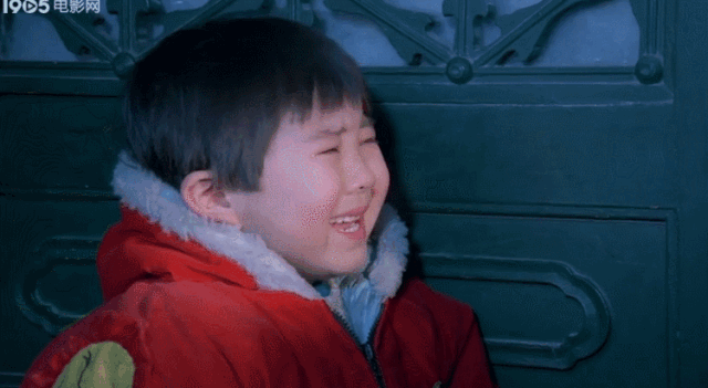 晨晨门口哭喊 /《天堂回信》一起放风筝,蹬三轮车,下象棋的种种