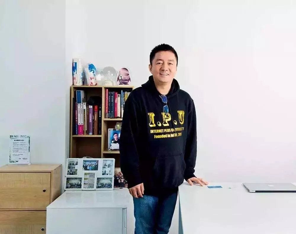王兴欲加码 美团单车不再“坐以待毙男子5万卖亲