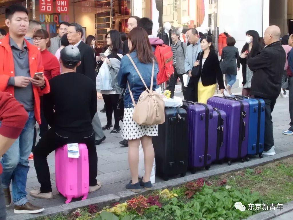日本AV女星月入60万，中国土豪出价18万一晚被霸气拒绝，称“太少了”