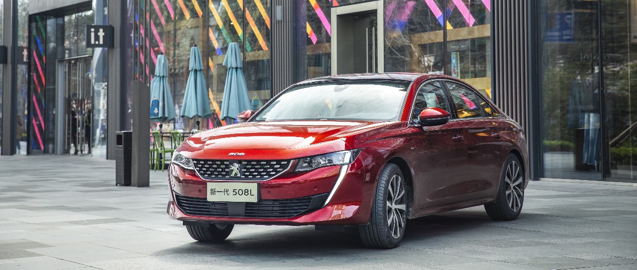 雨中漫步  在成都感受新一代508L的科技驾控之美