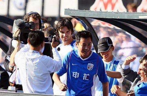 观察｜中国足球职业化，先请老板们从足协杯下场