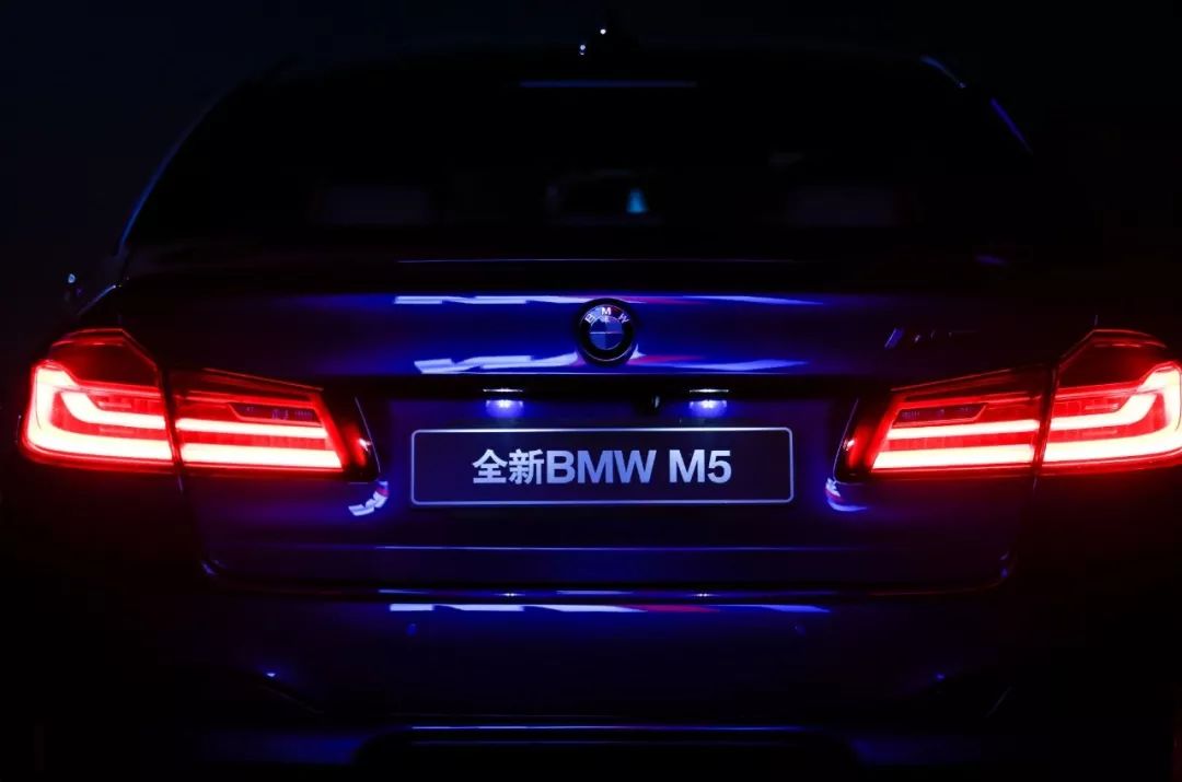 全新BMW M5生猛上市  600匹马力刷新豪华高性能新标准