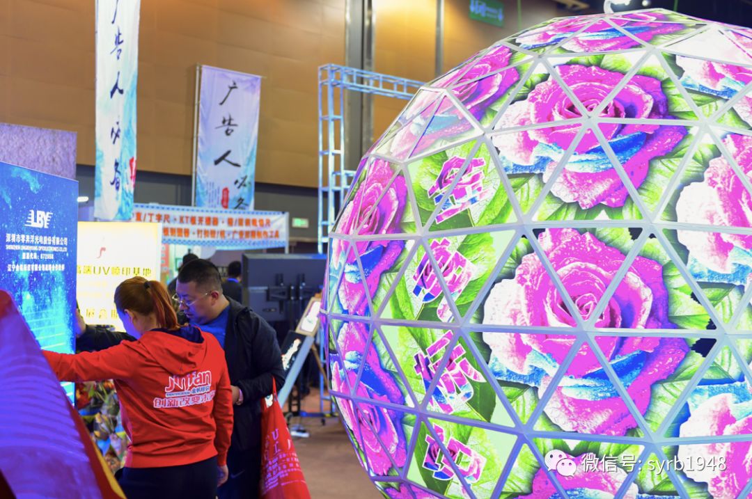 又一件大事儿震惊全国!昨天,上万人聚集到了沈