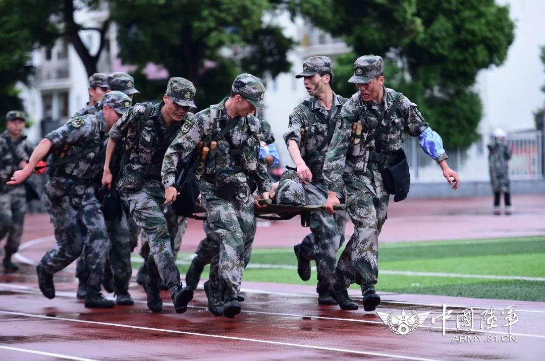 【影像志】领略“热血”之美！陆军军医大学2018年运动会暨第八届红色军医文化节火热开幕！