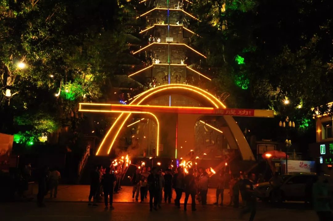 毕业季不说再见,太阳转身的地方等你来约