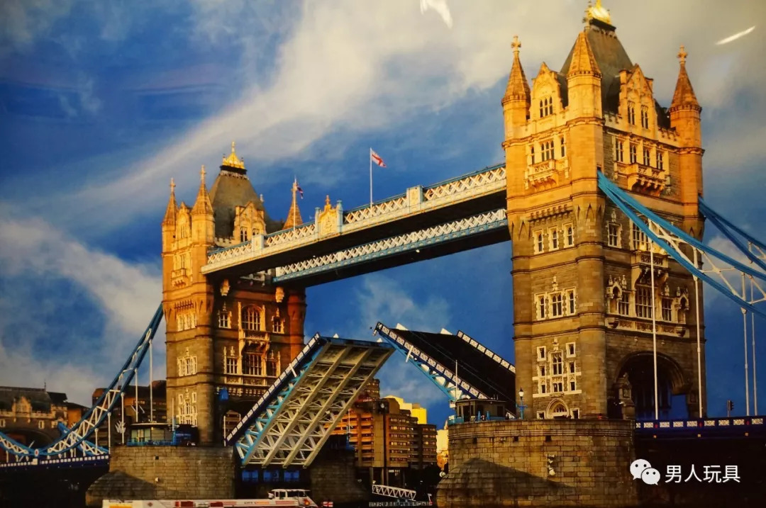 王珞丹晒乐高,专业级玩家!世界最著名八大地标:泰姬陵、伦敦塔桥、大本钟想去就去!