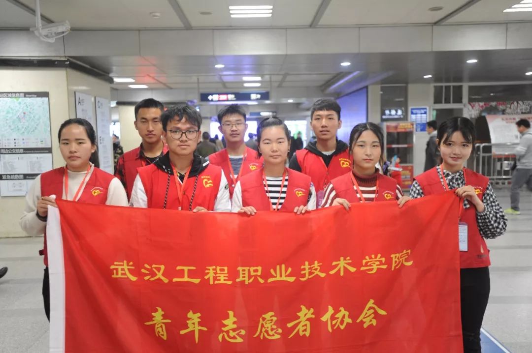 99%的武漢人坐地鐵都麻煩過他們，但很少有人知道他們的真實(shí)身份(圖6)