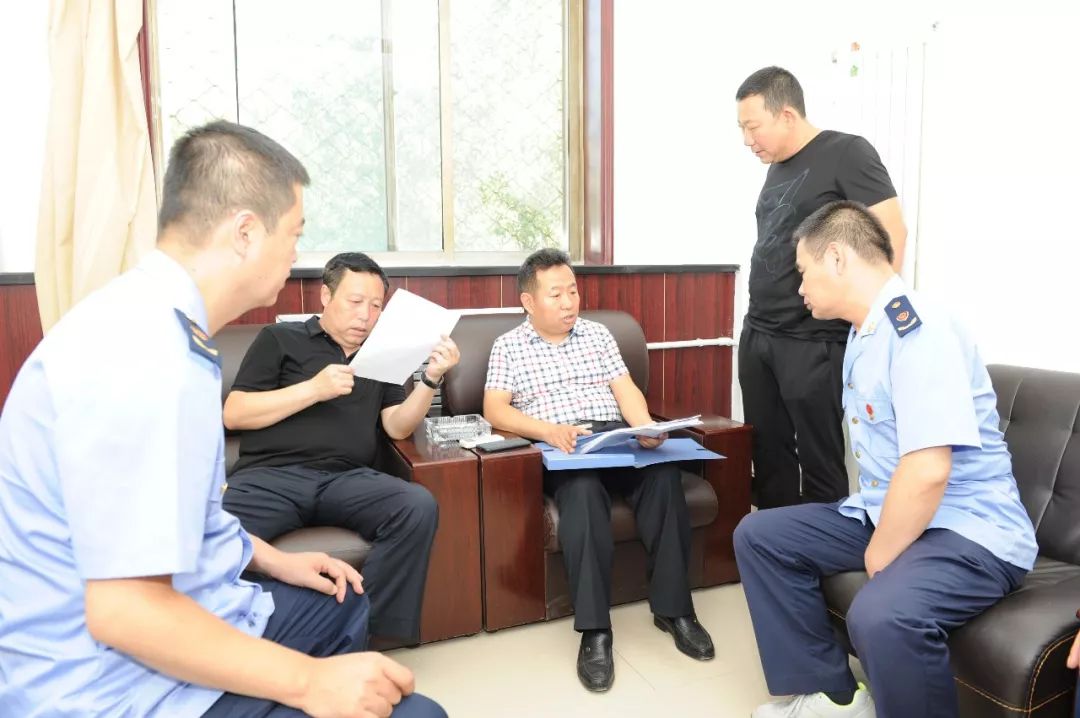 临汾市工商局尧都分局对农贸市场扫黑除恶专项