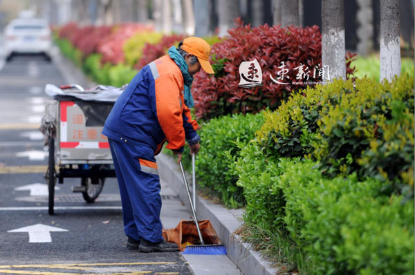 当人们沉浸在踏青扫墓,休闲度假的氛围中时,宿迁市还有各行各业的工作