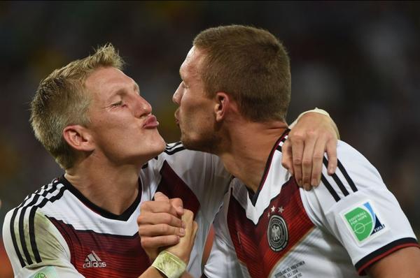 《为什么是足球》：作为男性化运动的足球