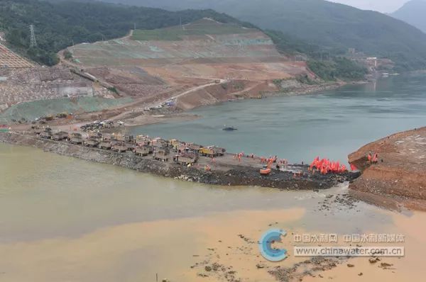  大藤峡水利枢纽工程成功实现截流。  本文图片 中国水利网 