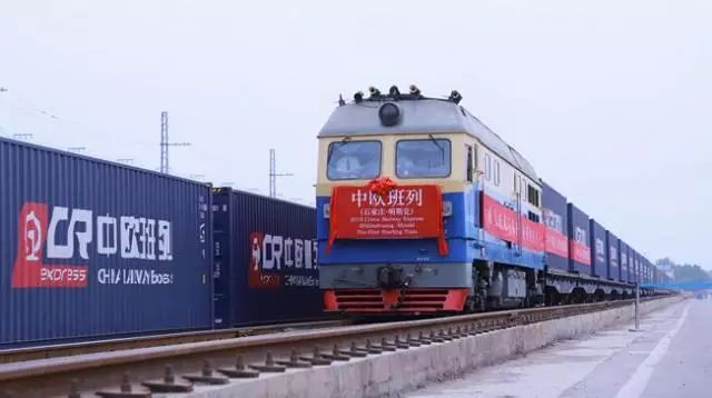 小龙虾出征世界杯图片