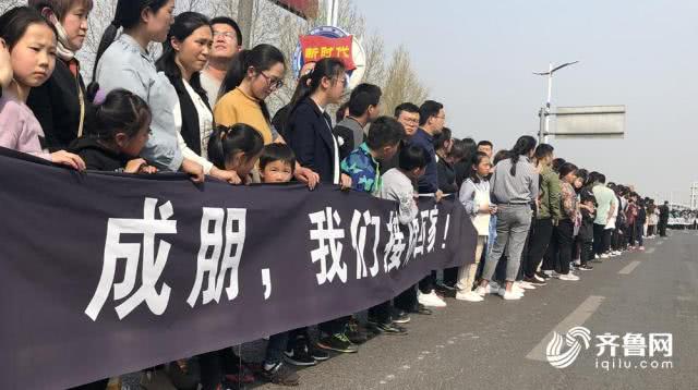 27名凉山森林火灾烈士回家