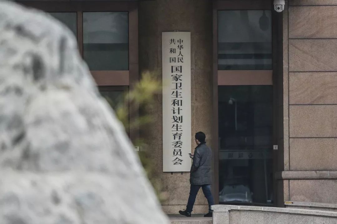 新部委挂牌之外的要紧事:完成机构改革需要这