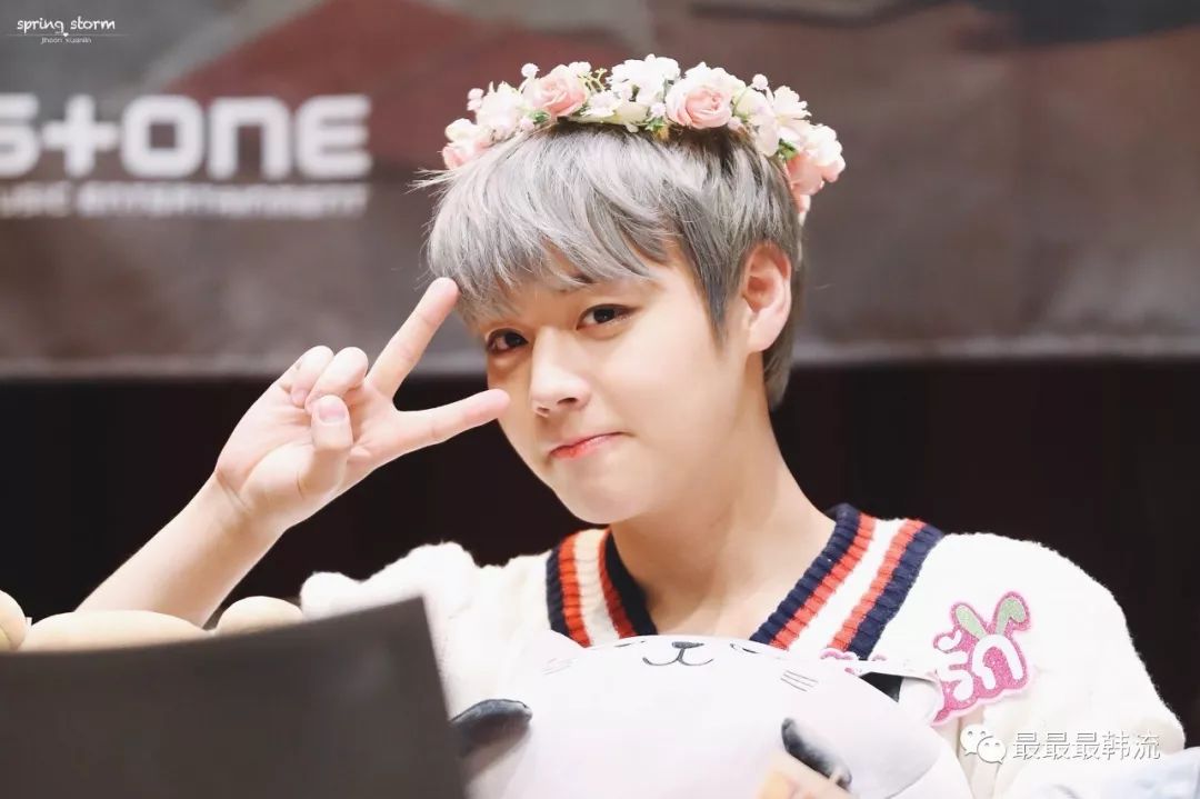 一日偶像 | 朴志训的手铐Play太想扑!Somi剪短发后老十岁?