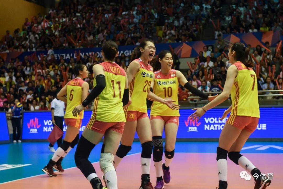 23岁段放为新人做表率 拼劲儿与激情让队友汗颜_排球_新浪竞技风暴_新浪网