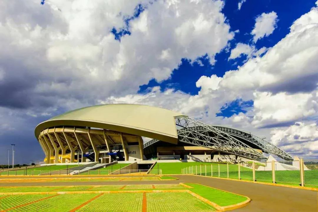 马拉维共和国纸币上的建筑,居然都是中国建造