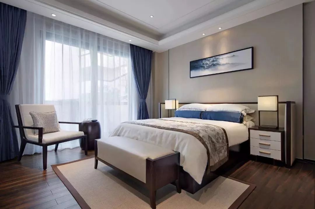 婚纱照片墙挂不好,你还有理了?