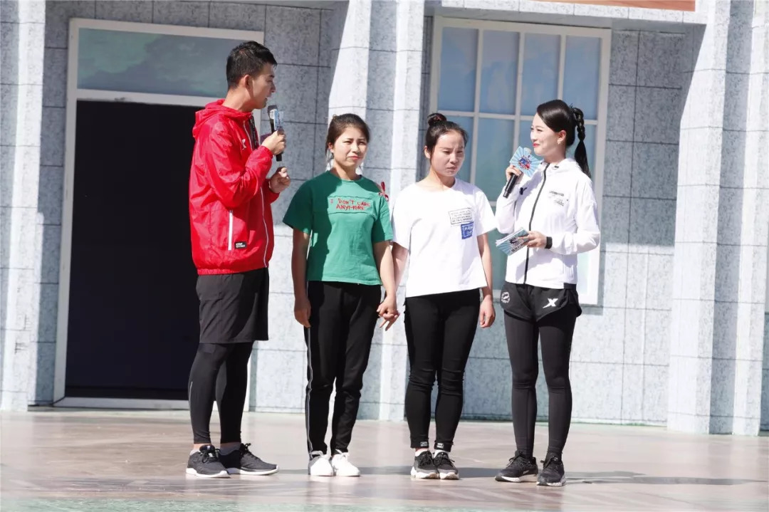 《男生女生上高原》第五季青海德令哈举行启动仪式!