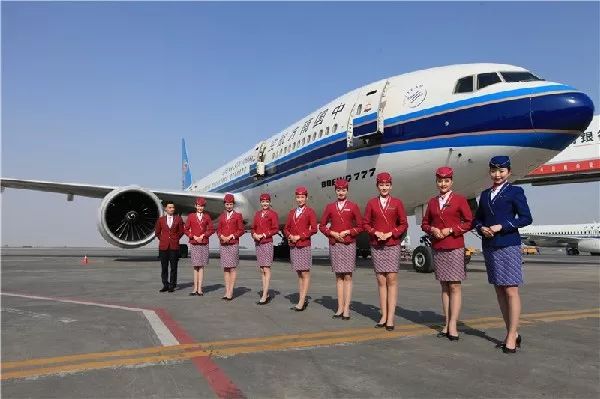 青岛大学等8所大学联航基地!航空乘务员专业招