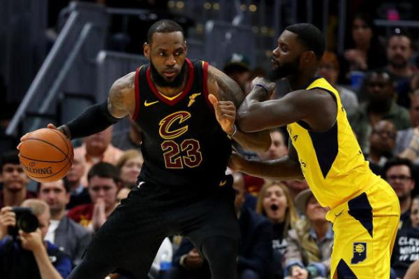 终于赢下抢七大战,季后赛首轮,詹姆斯就拼到抽