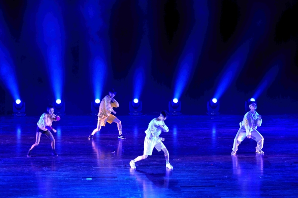 东南大学举办After story毕业专场舞蹈演出