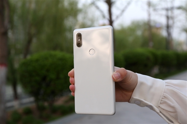 新旗舰要来？小米MIX 2S 64GB版售2699元