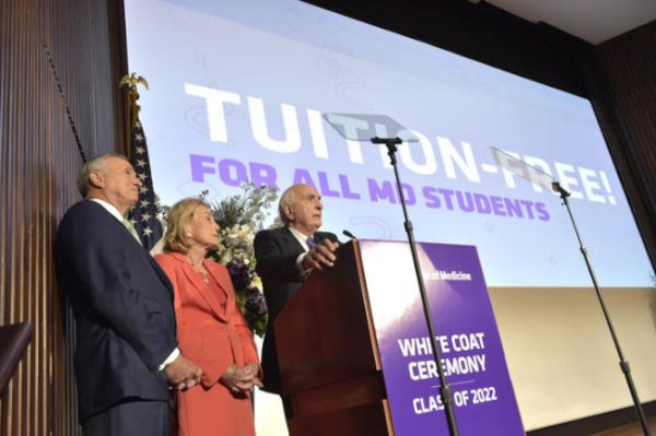 纽约大学为医学生免学费:让背负贷款的学生自