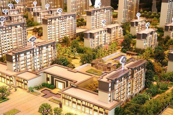 成语什么志成城_纵志成城抗击疫情海报(2)